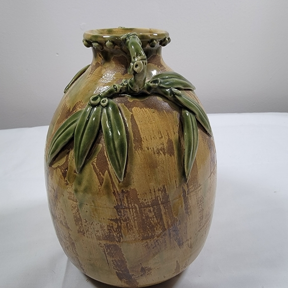 Vintage Handmade Glazed Pottery 8" Tall Earth Tones Bamboo Leaf DetailVase Sign - Picture 4 of 11